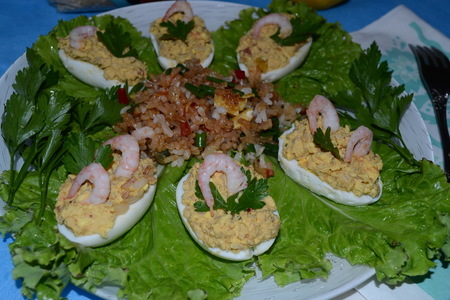 Яйца фаршированные рисом и карри: шаг 4