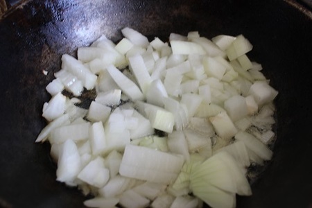 Картофель с маслятами в горшочках по-егерски: шаг 3