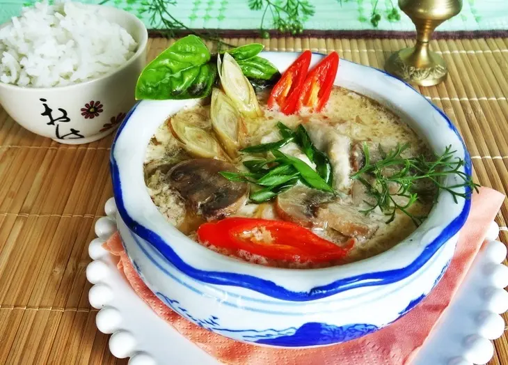 Тайский куриный суп: шаг 7
