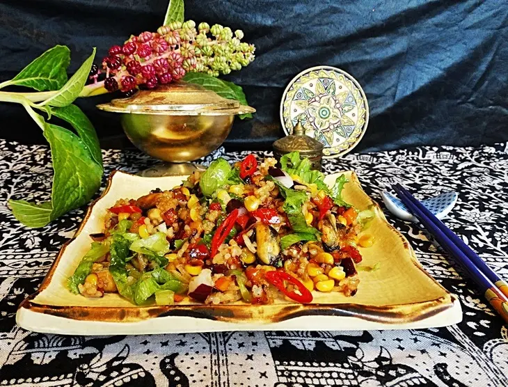 Тёплый салат с мидиями и кукурузой: шаг 9