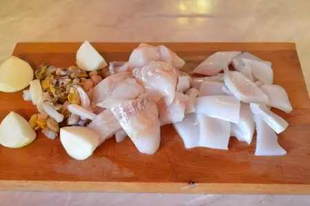 Тайские рыбные котлеты с морепродуктами: шаг 2