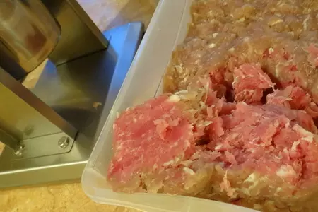 Свиная не жирная домашняя колбаса: шаг 5