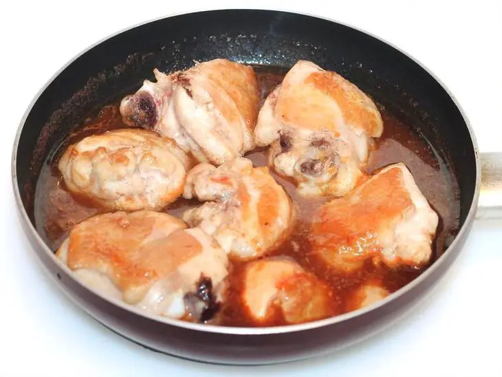 Куриные грудки в остро-сладком соусе с яблочным соком и имбирем: шаг 5