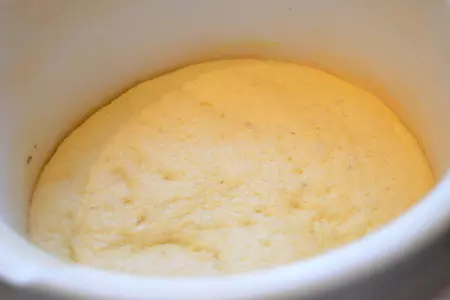 Мини-бриоши с грудинкой и луком: шаг 4