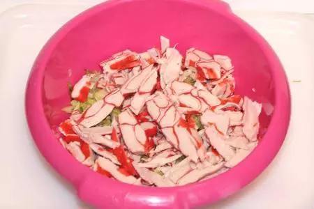 Тайский салат с огурцом и пекинской капустой: шаг 3