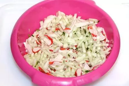 Тайский салат с огурцом и пекинской капустой: шаг 4