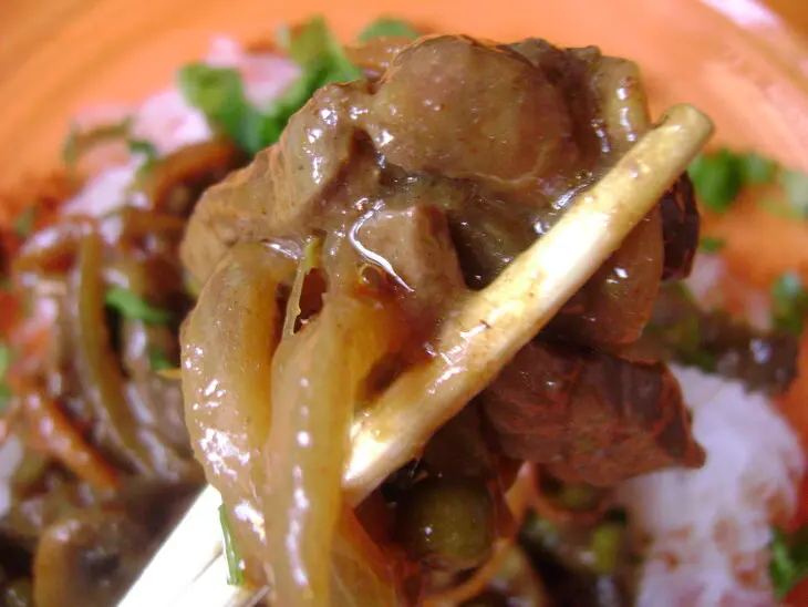 Стир -фрай из печени с грибами и овощами.: шаг 8