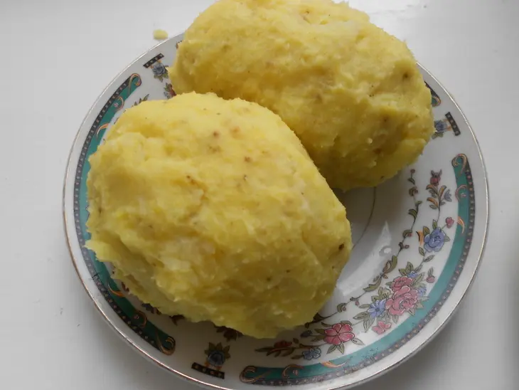 Яйца по-королевски с луковым чатни: шаг 6