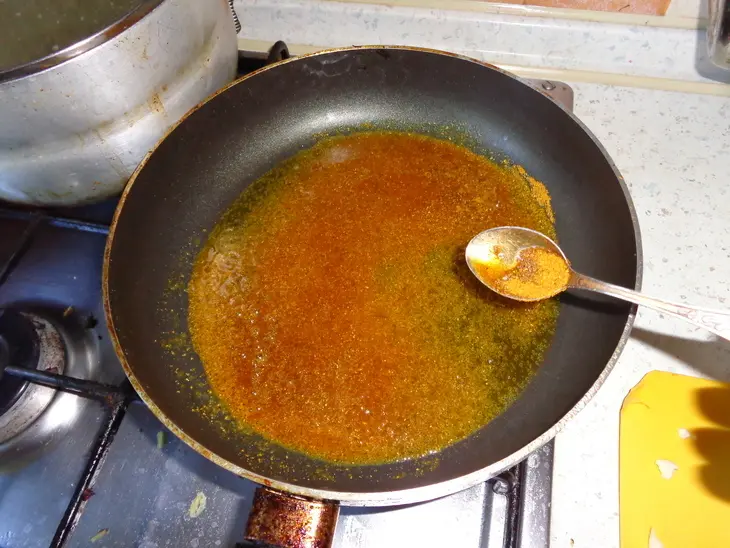 Алу гоби-рагу из картофеля с цветной капустой: шаг 3