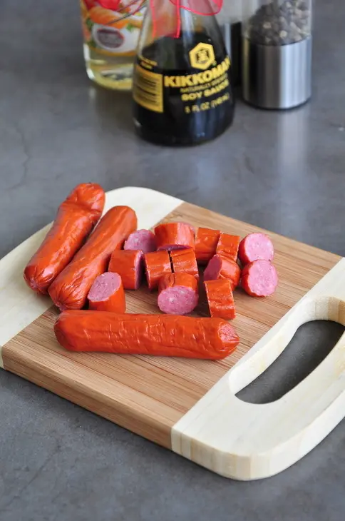 Курица без костей фаршированная капустной солянкой с охотничьими колбасками: шаг 14