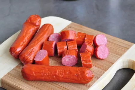 Курица без костей фаршированная капустной солянкой с охотничьими колбасками: шаг 14