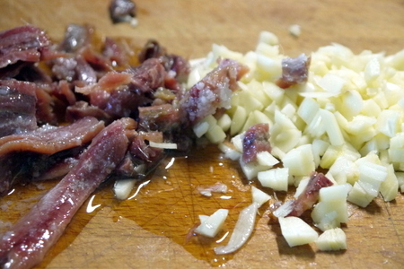 Банья кауда (bagna cauda) – пьемонтский чесночнo-анчоусный соус: шаг 2