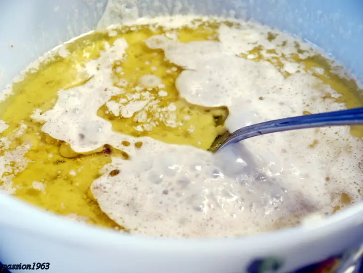 Банья кауда (bagna cauda) – пьемонтский чесночнo-анчоусный соус: шаг 3
