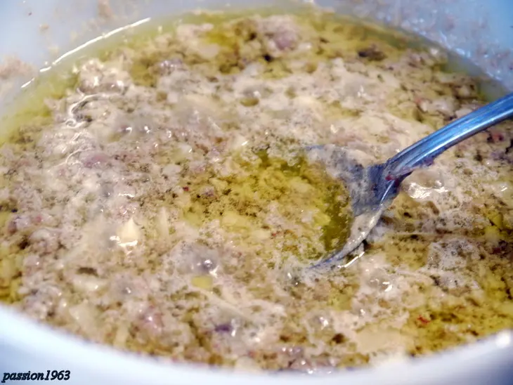 Банья кауда (bagna cauda) – пьемонтский чесночнo-анчоусный соус: шаг 4
