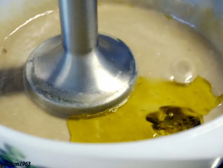 Банья кауда (bagna cauda) – пьемонтский чесночнo-анчоусный соус: шаг 5