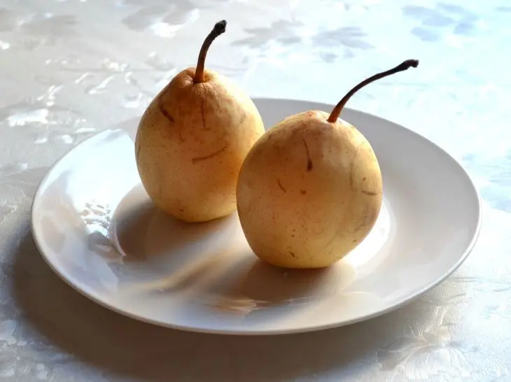 Сладкие груши в пряном соусе: шаг 1