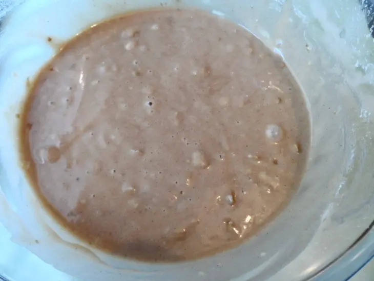 Коврижка медовая с орехами.: шаг 3