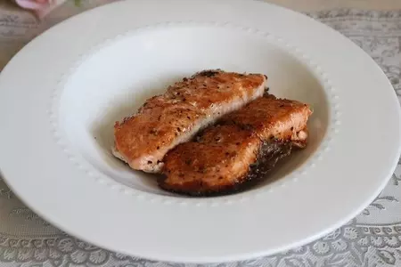 Семга с водкой и салатом из петрушки: шаг 12