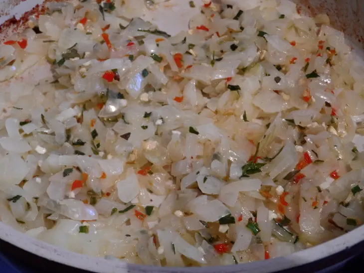 Суп с яичной лапшой и потрошками: шаг 3