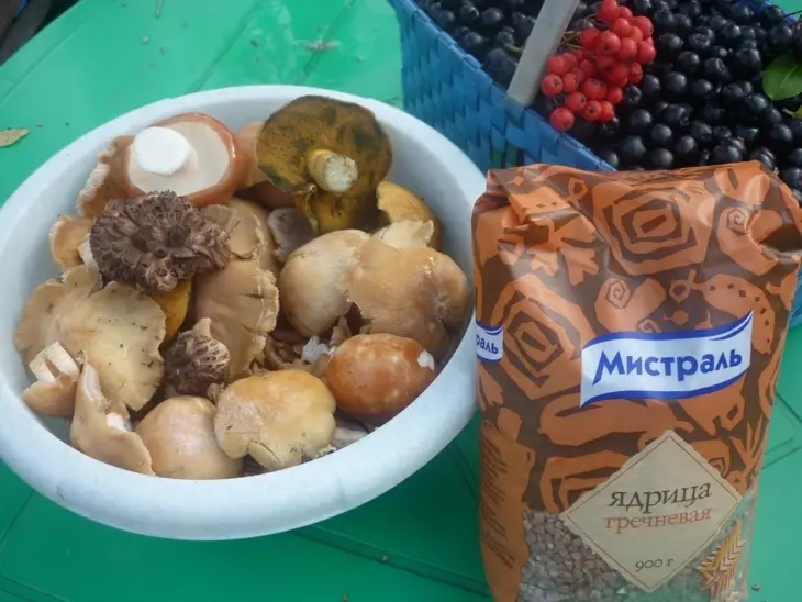 Каша сименуха( гречневая каша с грибами и яйцом): шаг 2