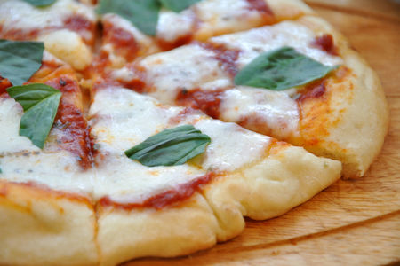 Пицца "маргарита" (в мультиварке): шаг 6