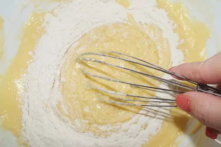 Вафли с вареной сгущенкой: шаг 4