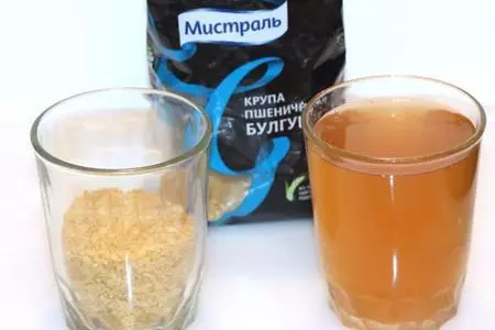 Каша пшеничная  с черносливом: шаг 3