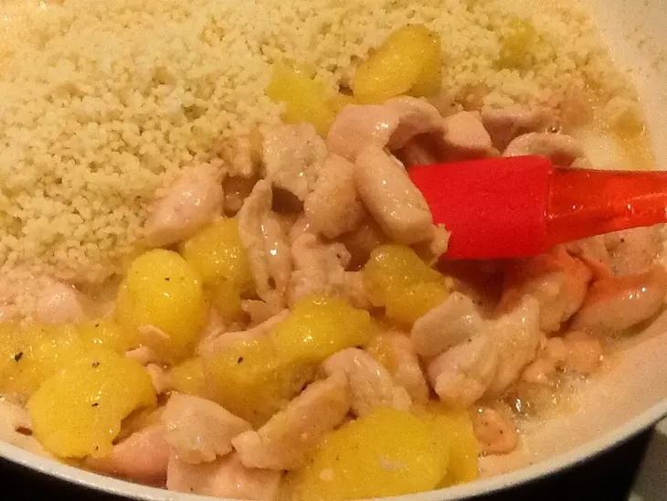 Каша из кус-куса с курицей и ананасом: шаг 6