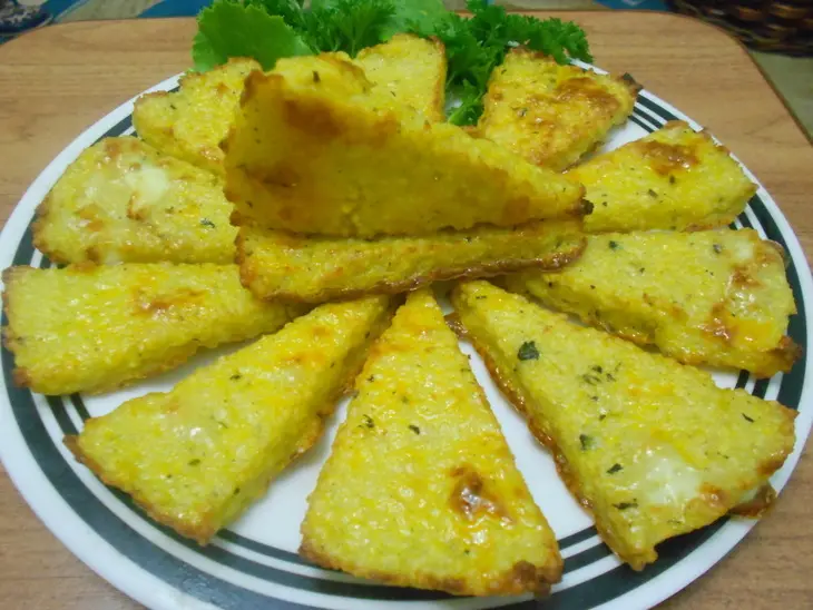 Чесночные гренки из пшенной каши: шаг 5