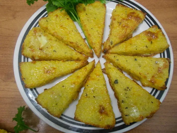 Чесночные гренки из пшенной каши: шаг 6