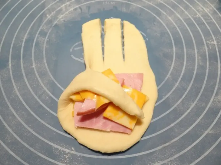Булочки с ветчиной и сыром: шаг 10