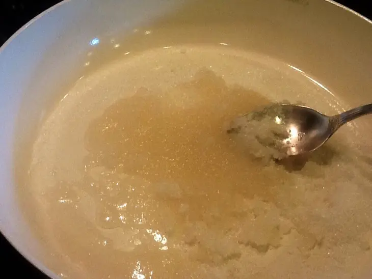 Каша манная с грецкими орехами в карамели.: шаг 6
