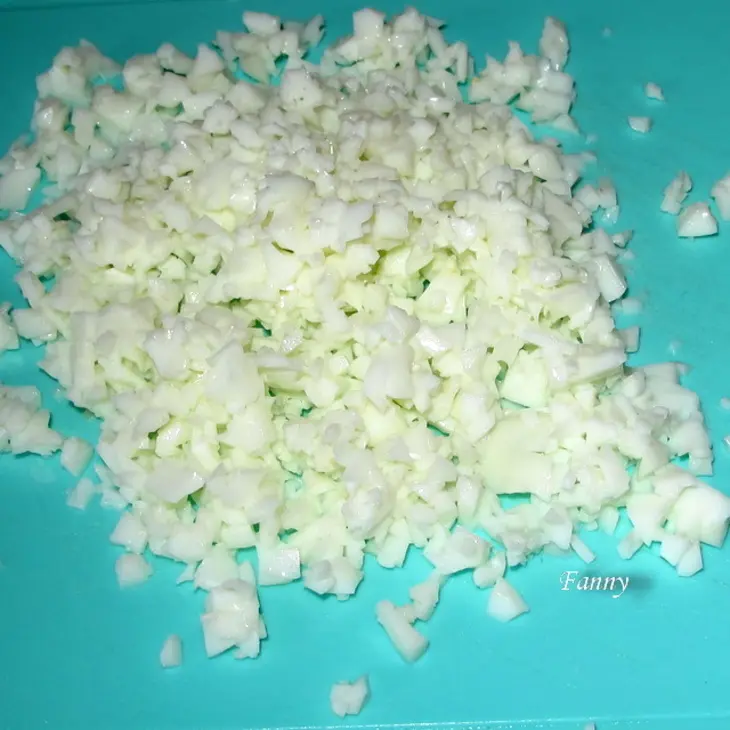 Рулетики из сельди с форшмаком: шаг 3