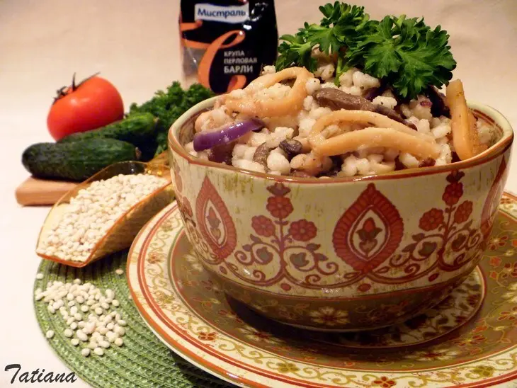 Перловочка жемчужная с вешенками и кальмарами: шаг 8
