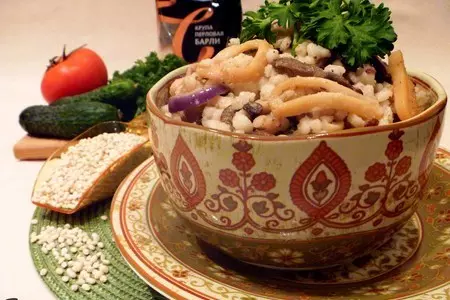Перловочка жемчужная с вешенками и кальмарами: шаг 8