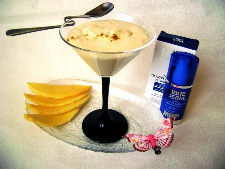 Ласси с манго, овсяными хлопьями и медом.: шаг 3