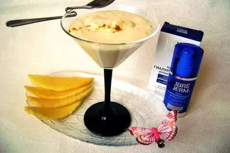 Ласси с манго, овсяными хлопьями и медом.: шаг 3