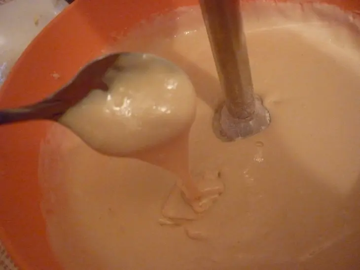 Яблочные вафли с орехами и корицей: шаг 3