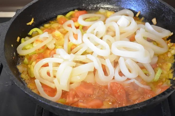 Паэлья с морепродуктами: шаг 9