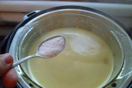 Медовые булочки с орехами на пару: шаг 7