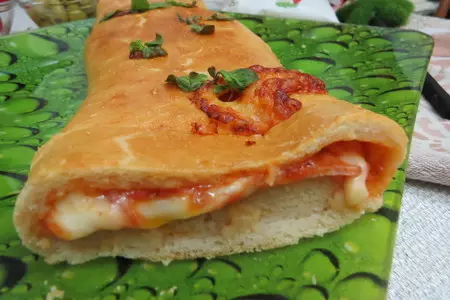 Закрытая пицца-вулкан «stromboli»: шаг 18