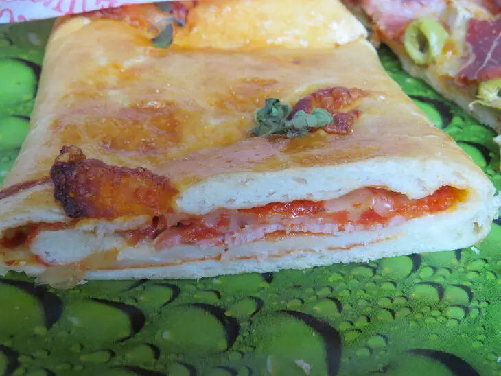 Закрытая пицца-вулкан «stromboli»: шаг 20