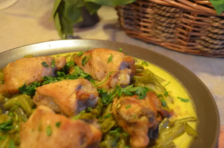 Борани с курицей и спаржевой фасолью по-армянски: шаг 7