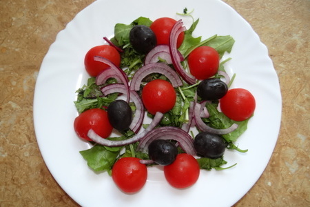 Легкий салат с моцареллой unagrande, овощами и форелью: шаг 2
