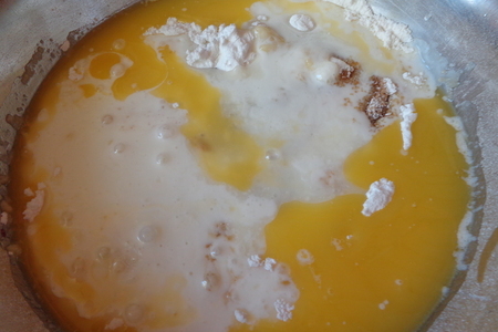 Мультифруктовая шарлотка(рецепт без яиц): шаг 2