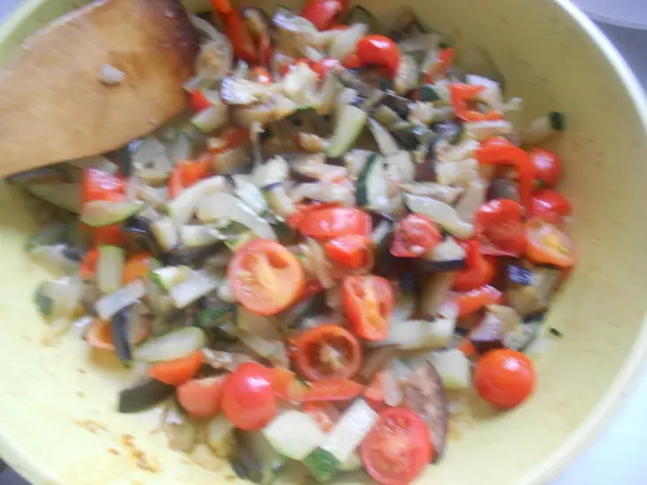 Кускус с овощами и креветками: шаг 3
