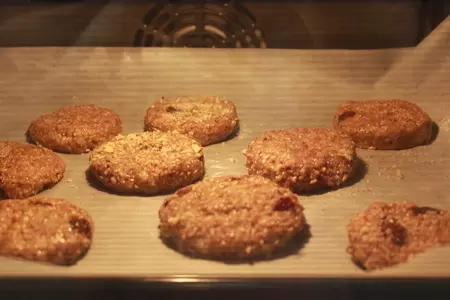 Овсяное печенье с изюмом и орехами: шаг 7