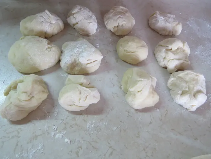 Пирог и пирожки с яблоками из апельсинового дрожжевого теста: шаг 4