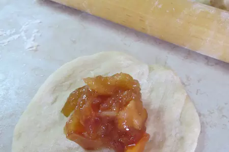 Пирог и пирожки с яблоками из апельсинового дрожжевого теста: шаг 5