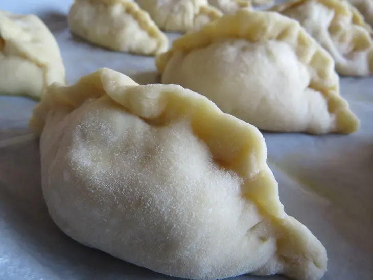 Пирог и пирожки с яблоками из апельсинового дрожжевого теста: шаг 7